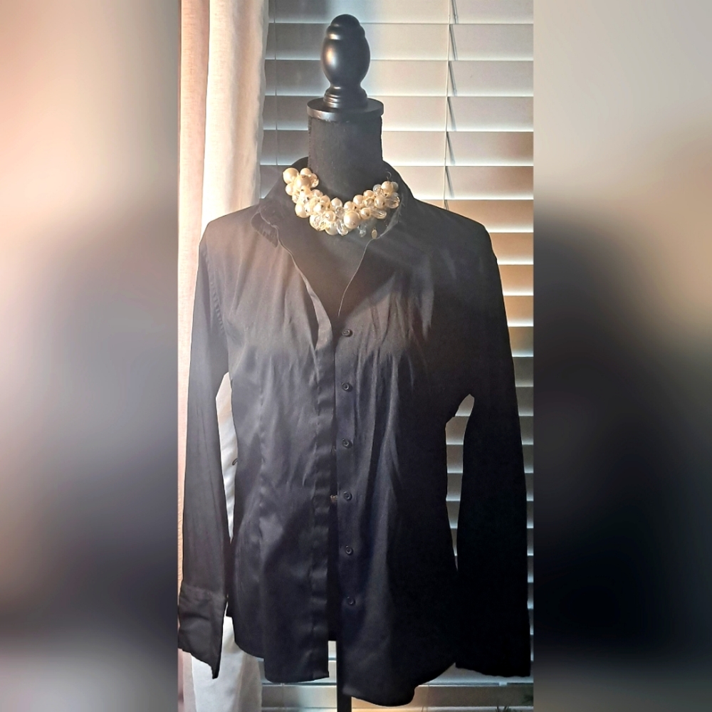 Collard Button Down Blouse || Size 11/12 || Black